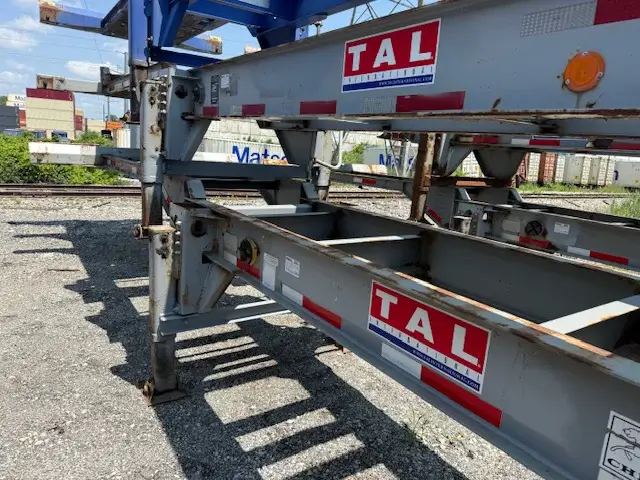 2 x 40ft used roadworthy chassis