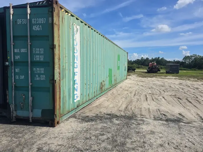 40ft high cube container from the front