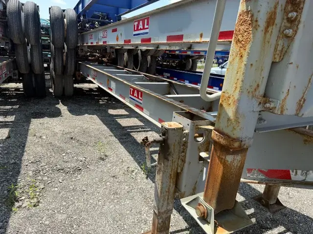 2 x 40ft used roadworthy chassis