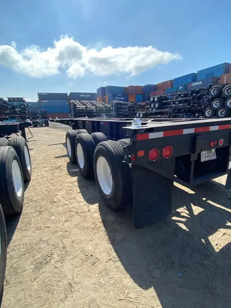 40 ft triaxle chassis trailer
